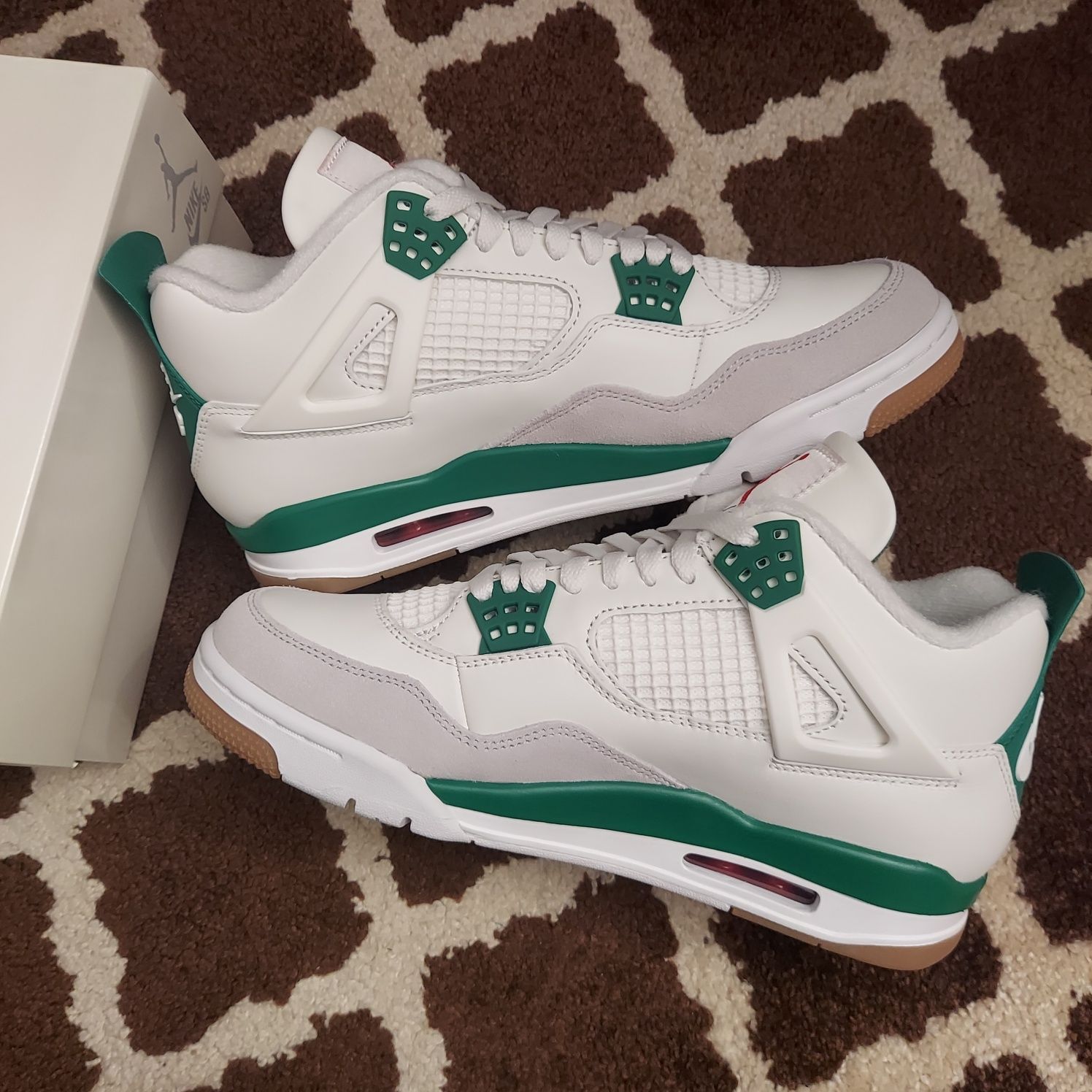 Jordan 4 Pine Green SB 42