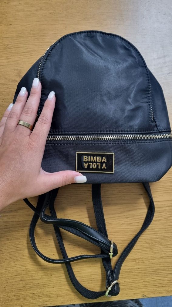 Mini Mochila Preta
