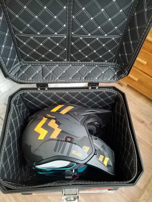 Мотошлем MT Streetfighter Розмір L,