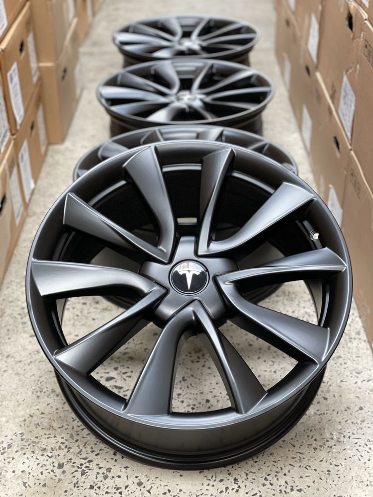 Диски Нові Tesla Model 3  R19/5/114,3 Model Y в Наявності