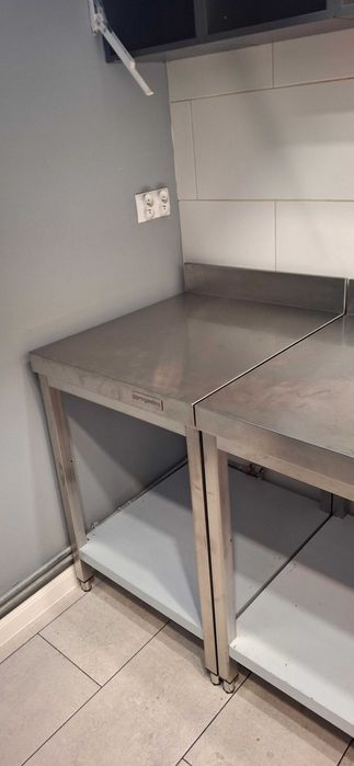 Stół Stalowy 70x60cm z półką i kołnierzem ggm gastro