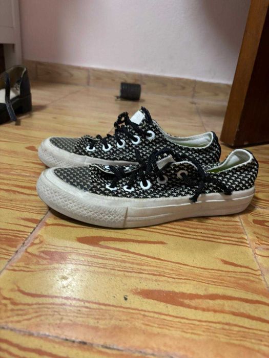 Sapatos número 35-36