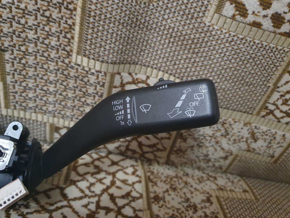 Переключатель подрулевой Volkswagen 5k0 953 502 BG