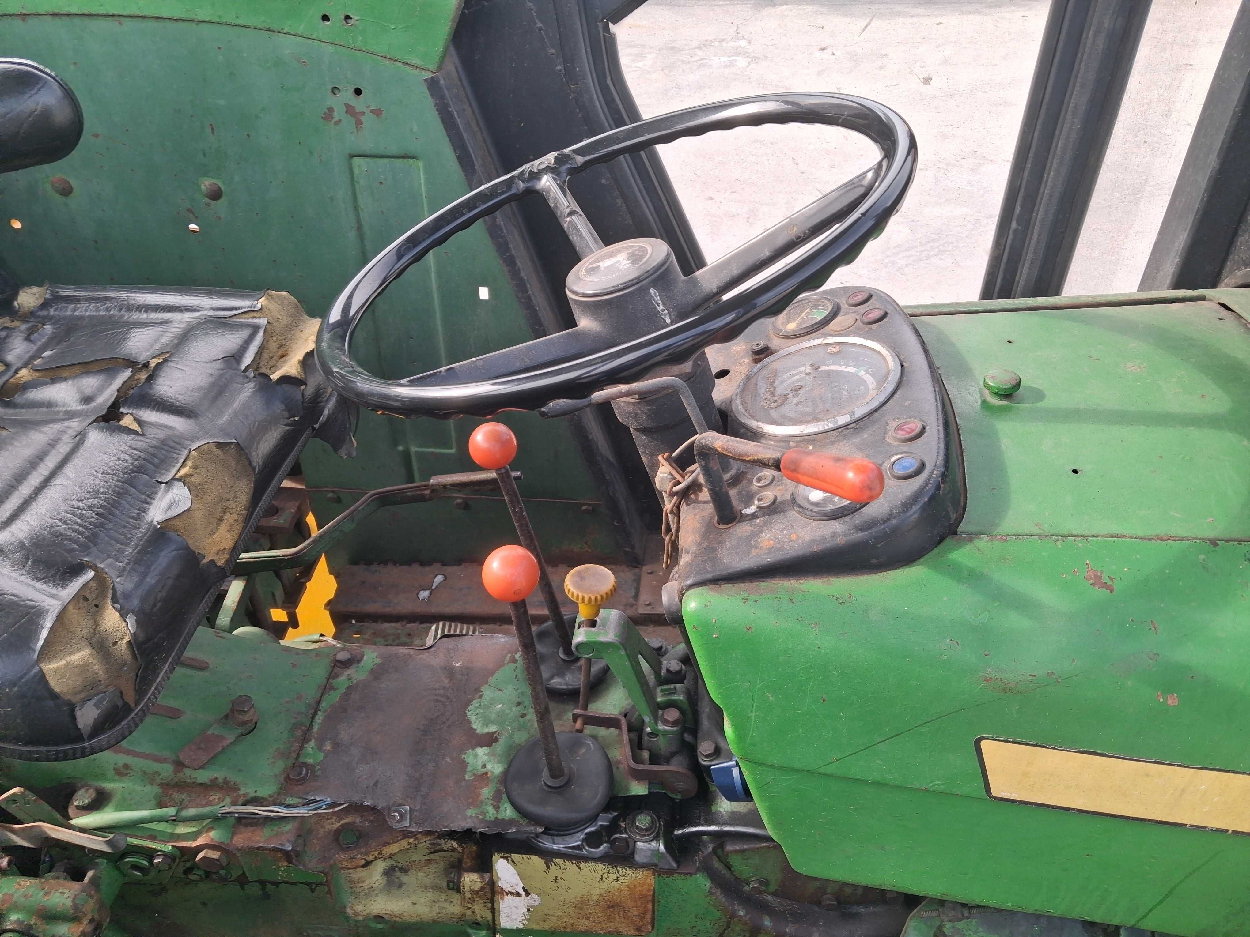 Ciągnik John Deere 1030