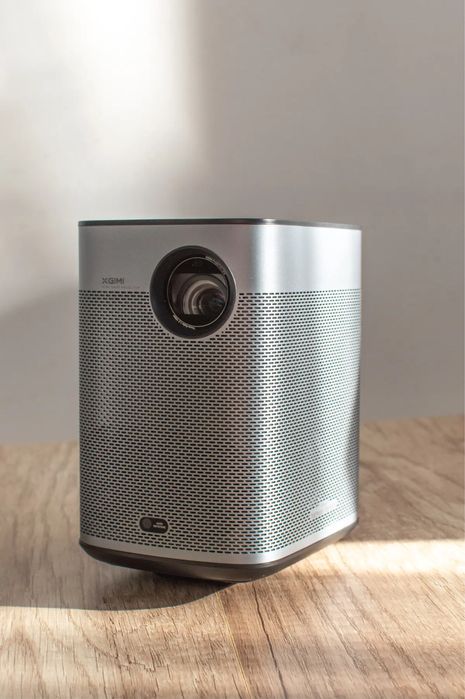 Mobilny projektor Xgim Halo + Android TV