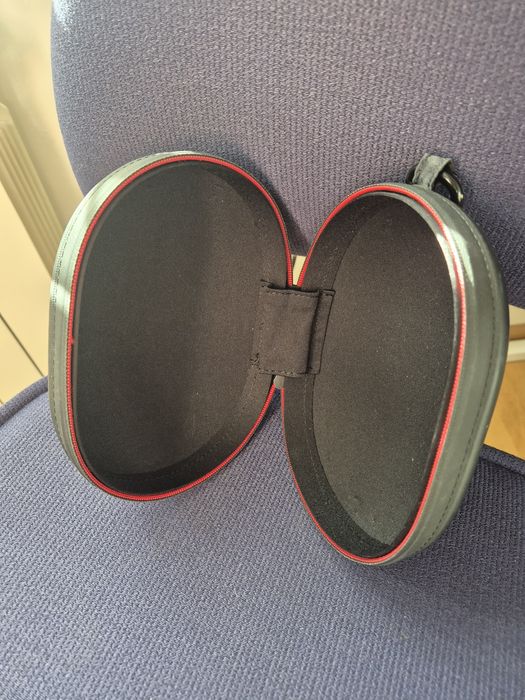 Etui do słuchawek BEATS