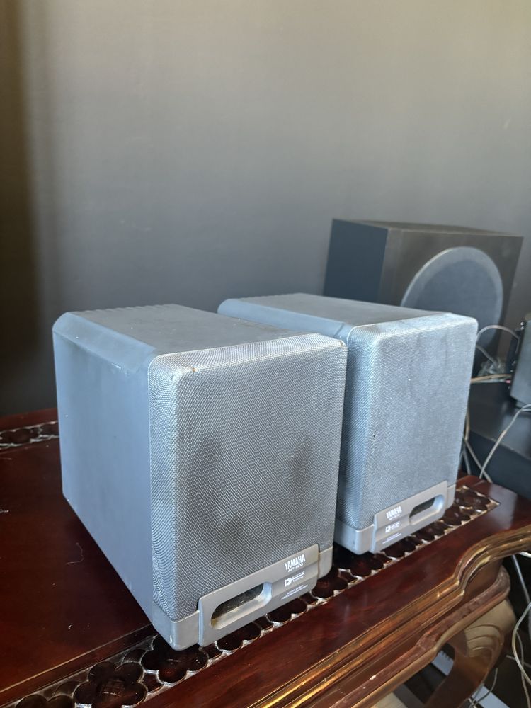 Kolumny Yamaha AST-SC 10