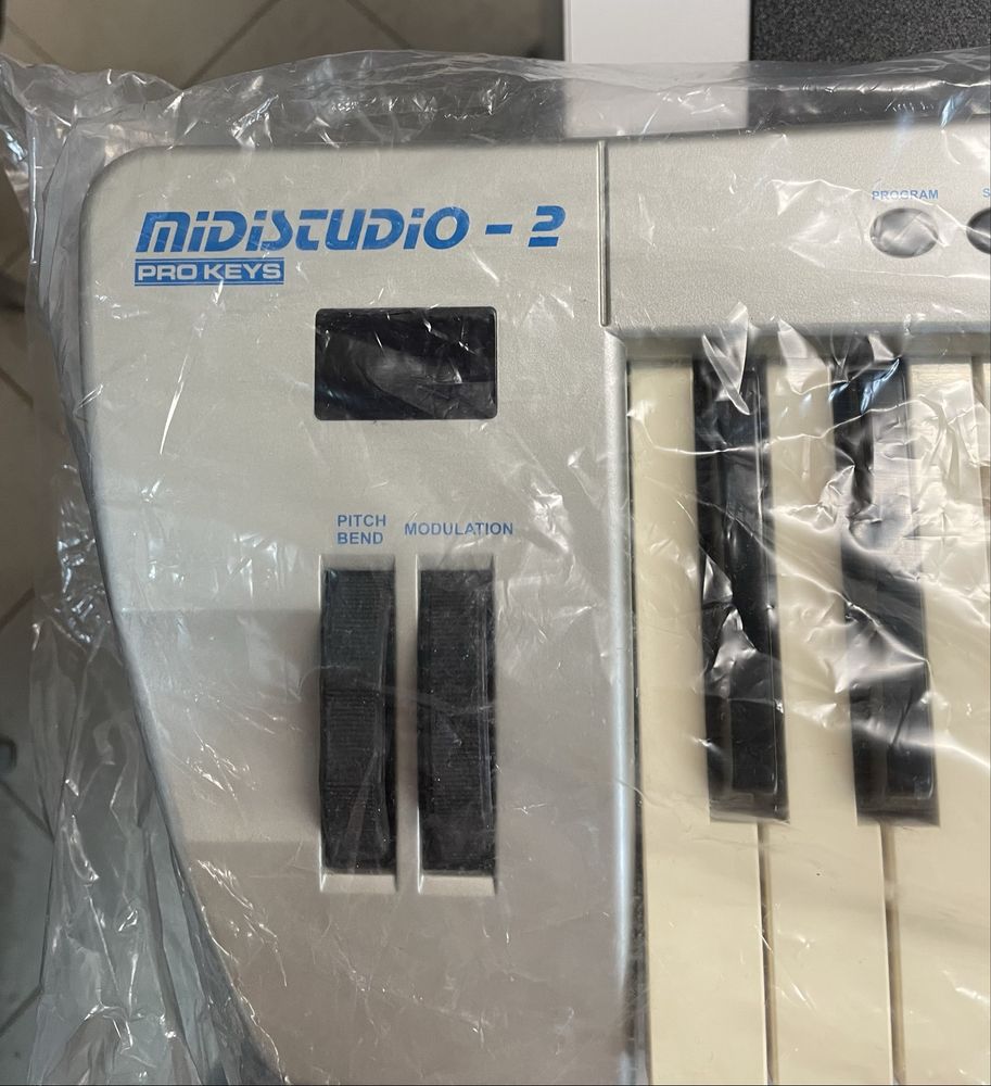 Keyboard MIDI Studio 2