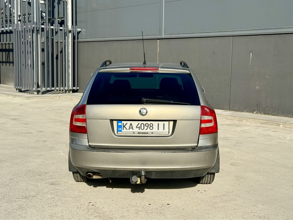 Продам Skoda Octavia A5 1.6