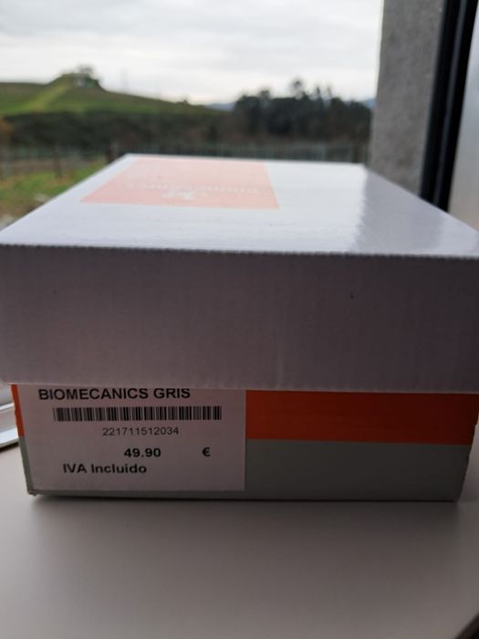 Sapatilhas bebé tamanho 20 Biomecanics usadas