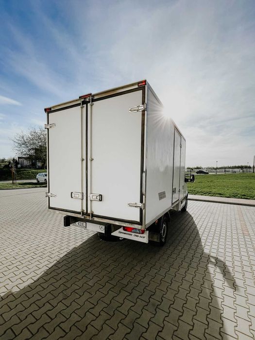 Na sprzedaż Mercedes-Benz Sprinter 2012