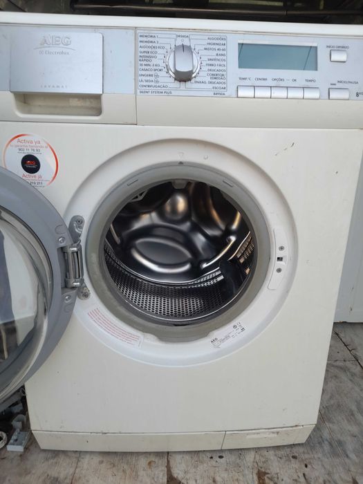 maquina de roupa A EG   8 quilos 1600 rpm