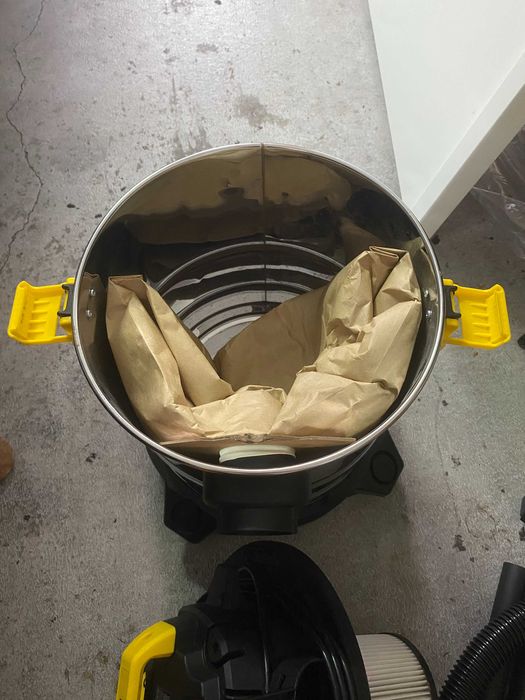 Aspirador de pó Boost 1200W sólidos e líquidos 20L - ainda na garantia