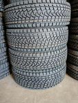 Sprzedam opony nowe zimowe bieżnikowane 235/65/17