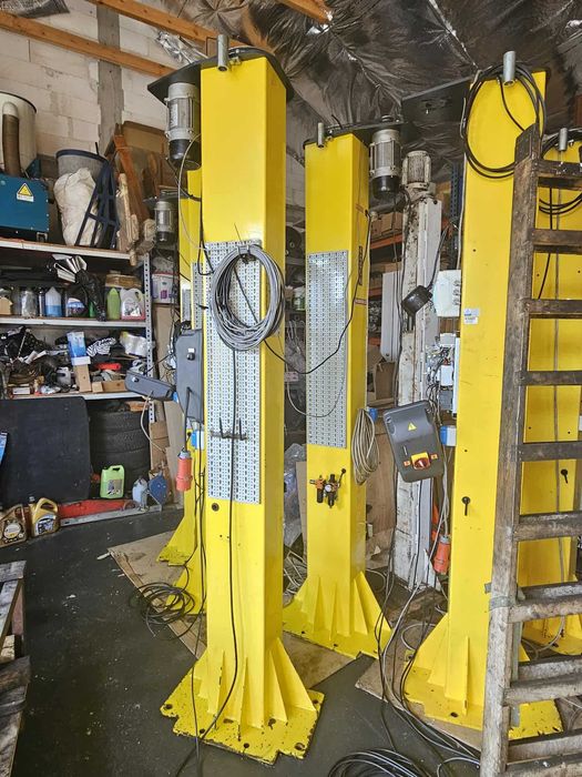Podnośnik dwukolumnowy Corghi Mondolfo Titan 4000kg 2016r. przegląd