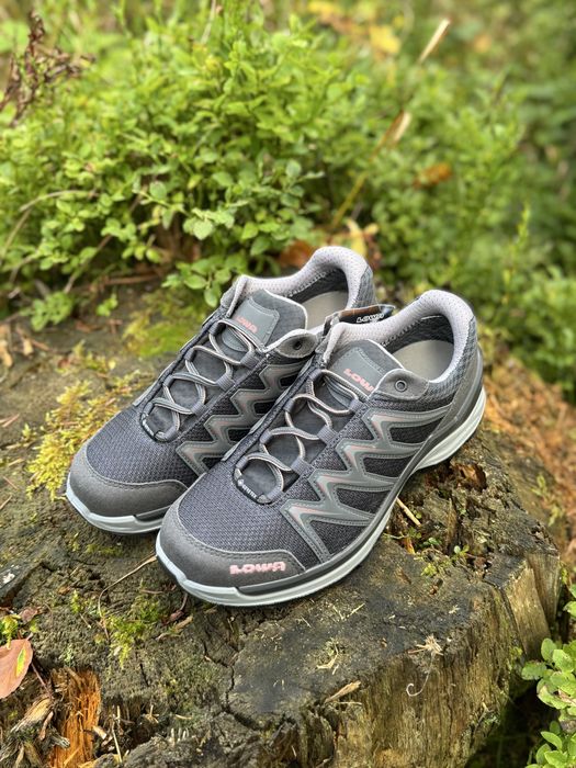 Lowa жіночі на gore-tex