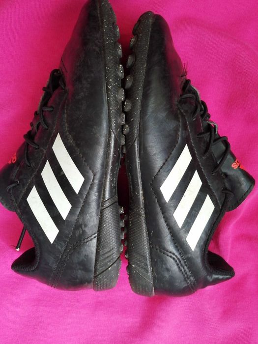 Adidas r. 31 TURFY halówki
