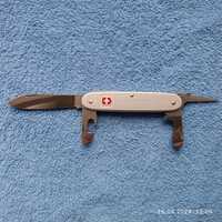 Victorinox Pioneer