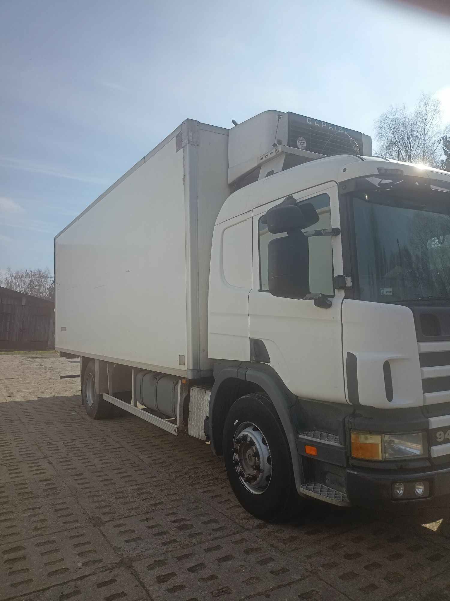 Scania 94, chłodnia hakówka carrier 844