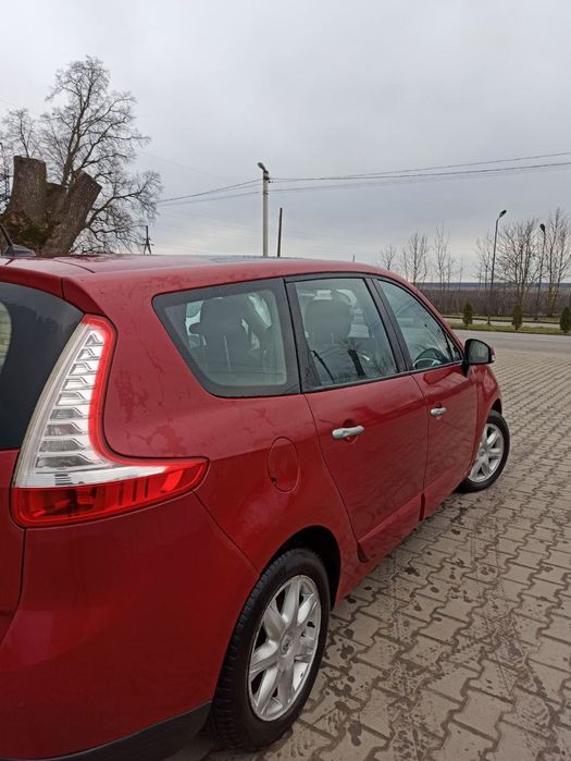 Рено Сценік 3 2009 рік