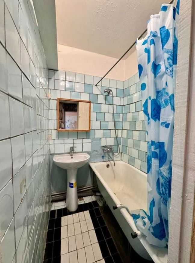 2 кім в багатоповерхівці район ПАРУС (717154)