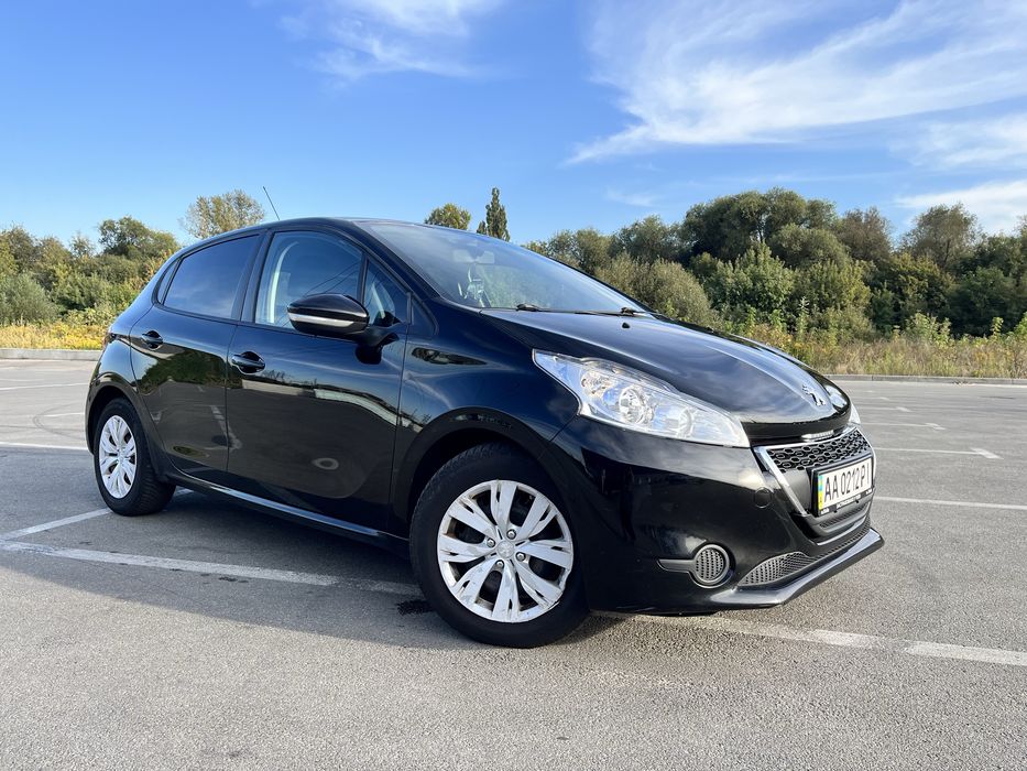 Peugeot 208 2013