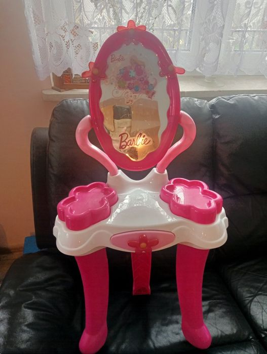 Toaletka dla dziewczynki