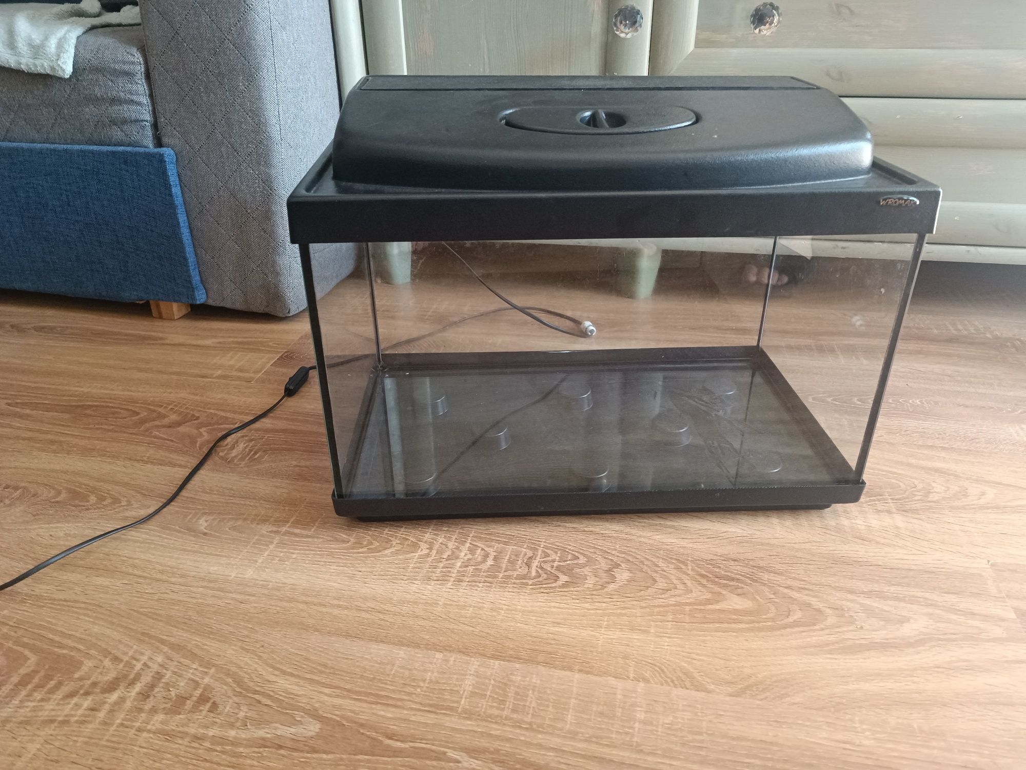 Akwarium 50*32 z pokrywa i oświetleniem dla żółwia terrarium