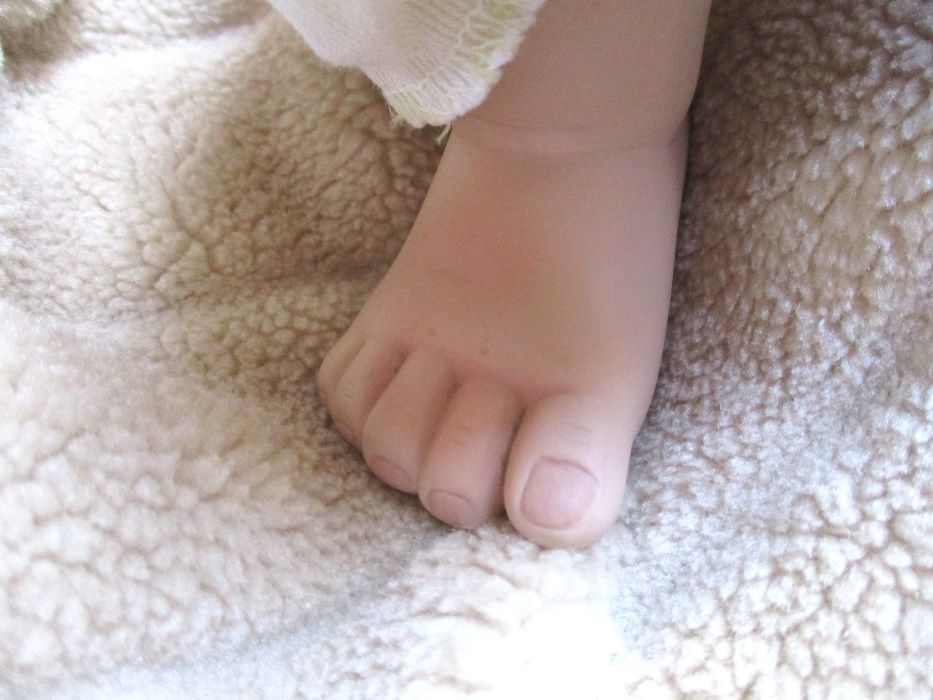 Menina de caracóis - Bebe Reborn lindíssima
