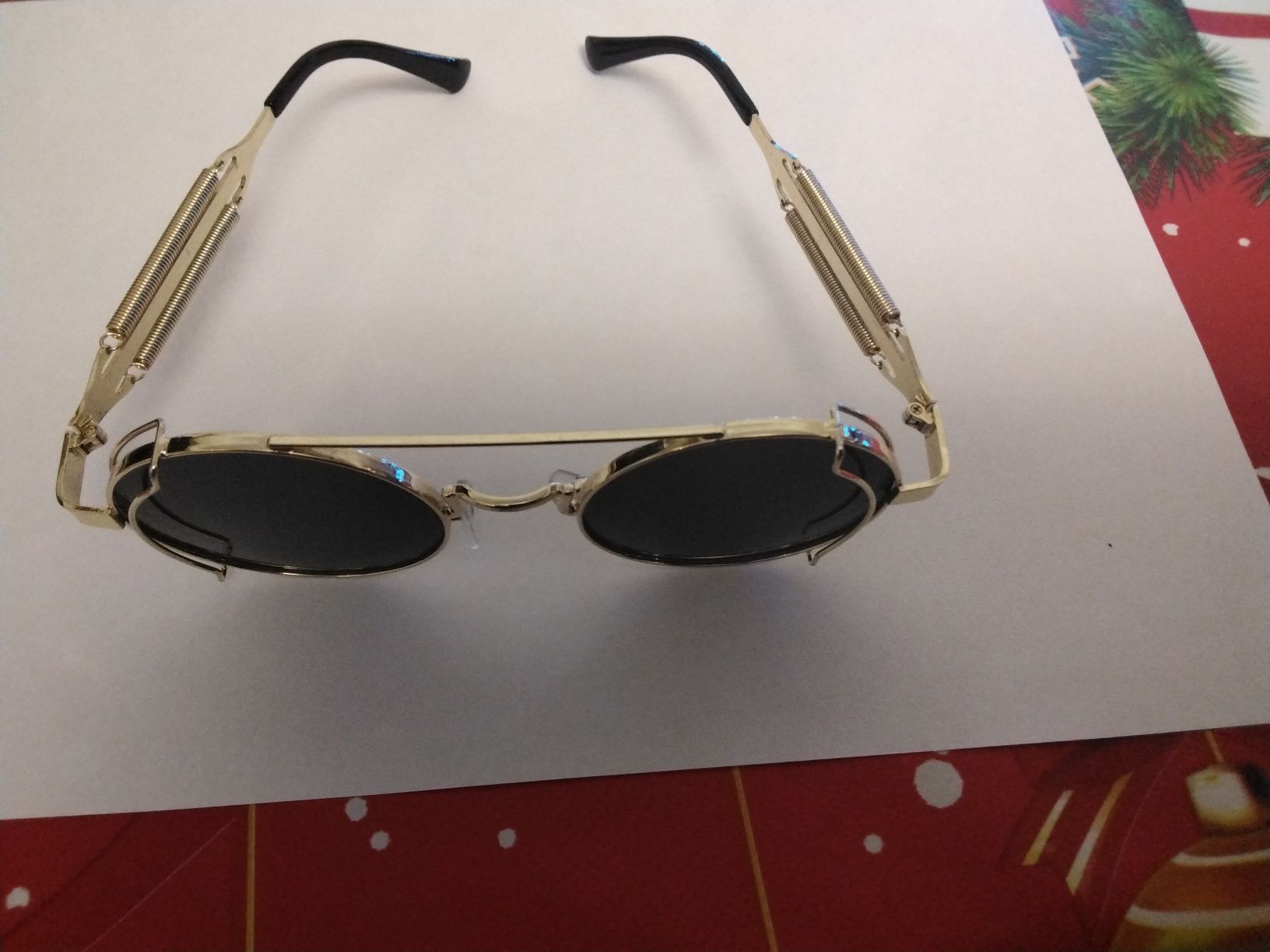 Oculos unisex para sol.