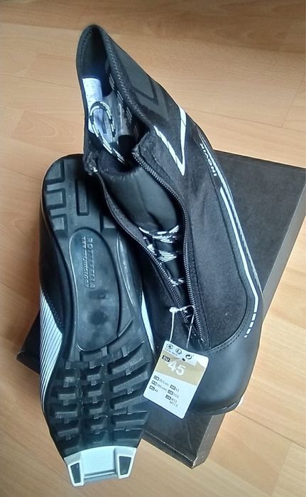 Zestaw narty biegowe męskie biegówki kijki buty Rossignol Inowik