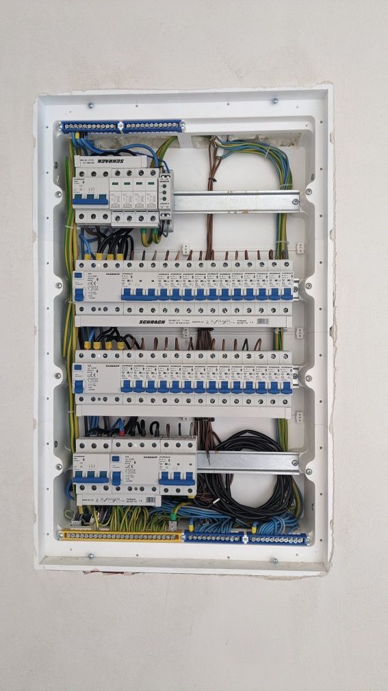 Elektryk, usługi elektryczne, pomiary, przeglądy, montaż, podłączenie