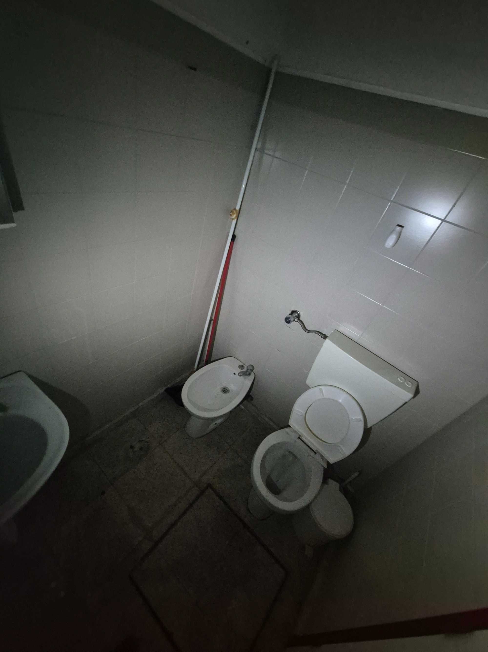 Vendo ou Arrendo Loja 95 m² — Hiper Grossista Porto Alto