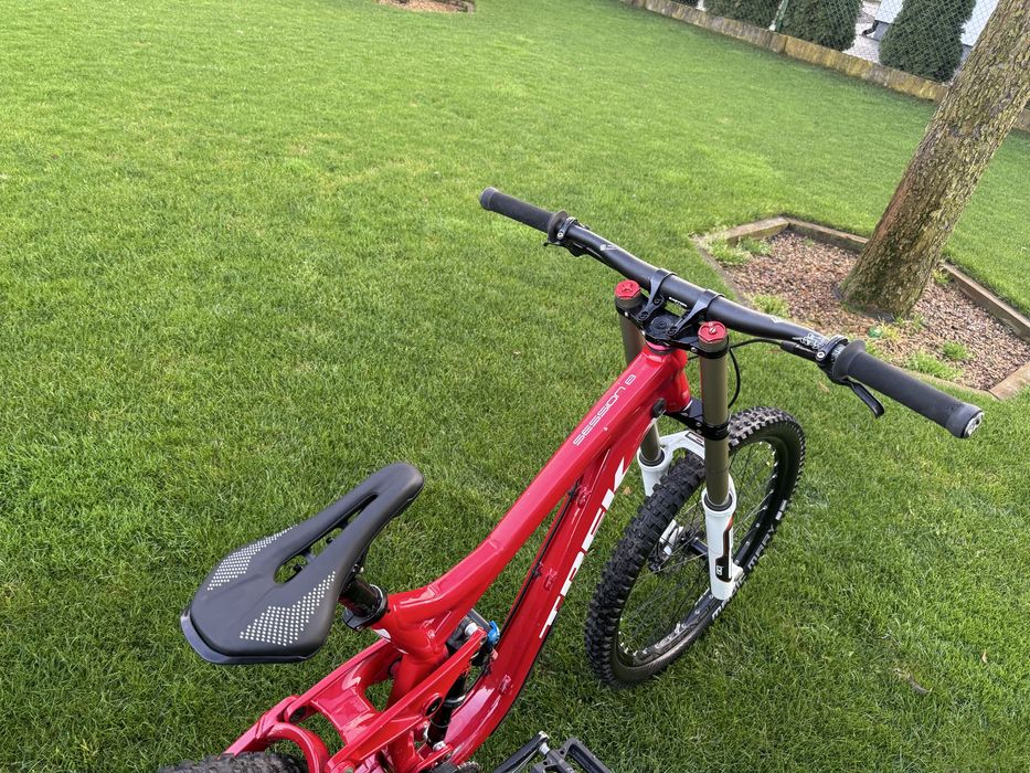 Trek Session 8 rower Downhill enduro full dh nie v10 demo fuzz dartmoo