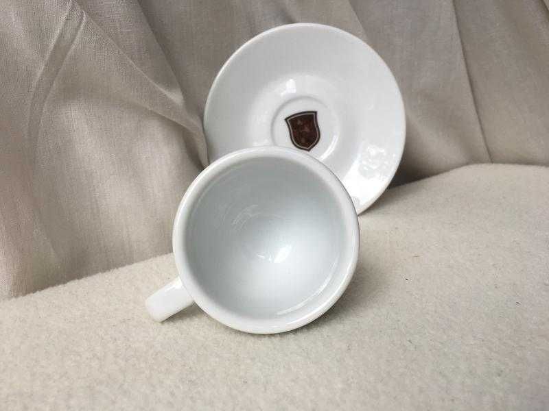 Набор белая кофейная чашка и блюдце - 4шт. Керамика.