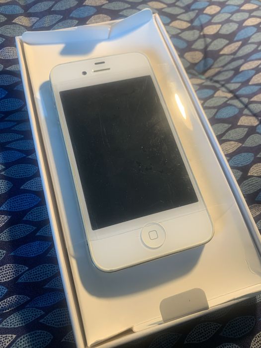Apple iphone 4 - 8 GB A funcionar