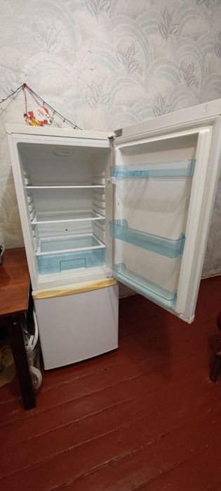 Холодильник ELENBERG MRF-206