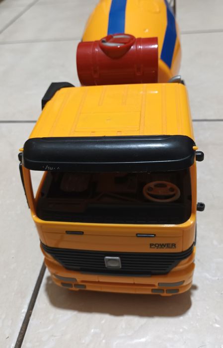 Auto betoniarka budowlana 39 cm