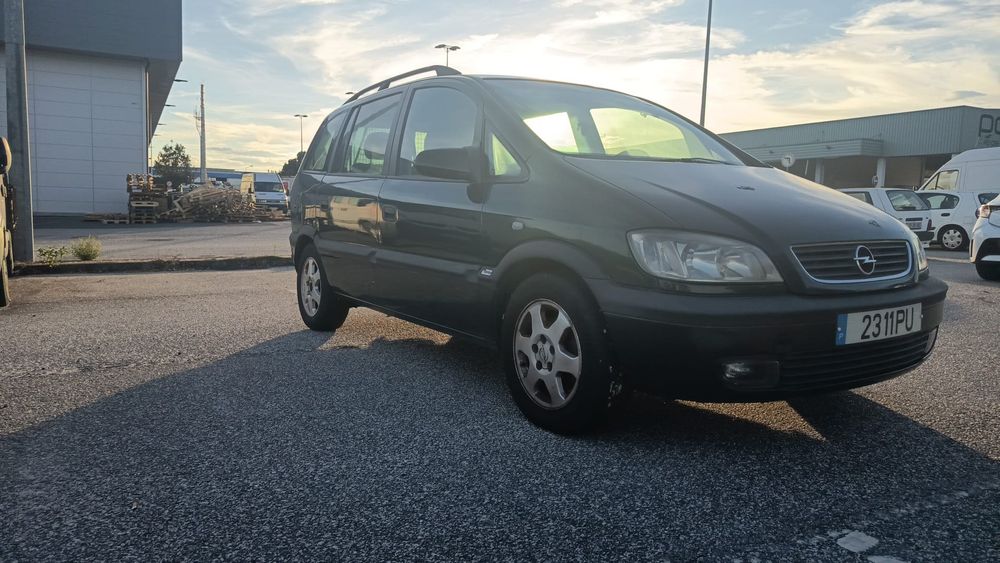 Zafira 7 lugares 2.0Dti 82 cv