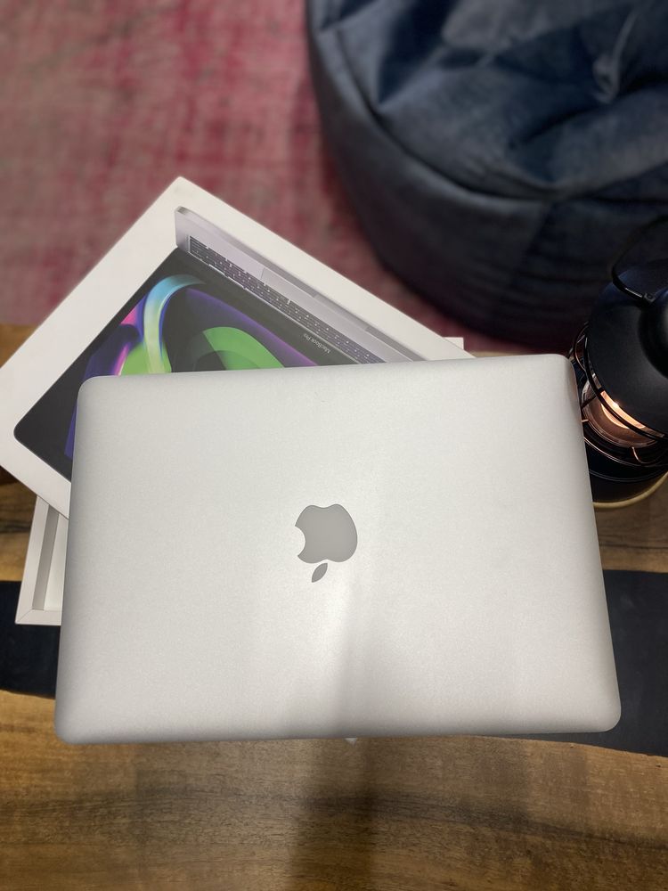 Ноутбук Apple MacBook Air 13'' Silver  i5/8/256GB (MQD42) 2017