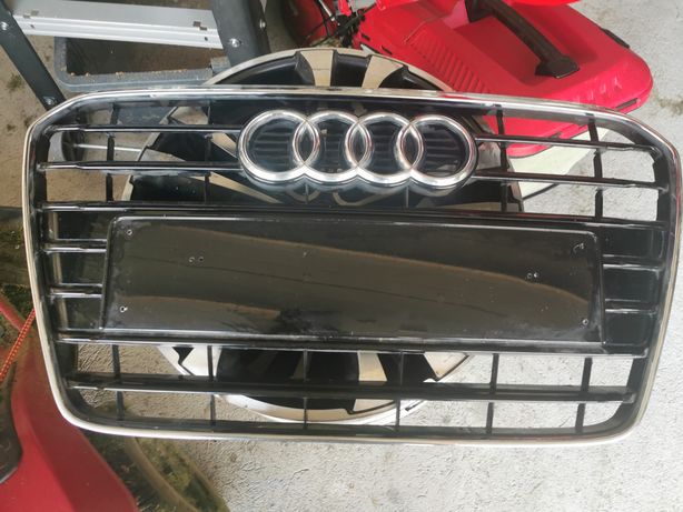 Grill Atrapa Audi A5 stan bardzo dobry