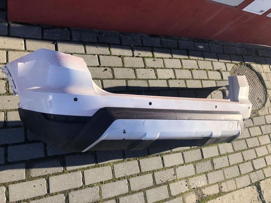 Parachoque seat arona