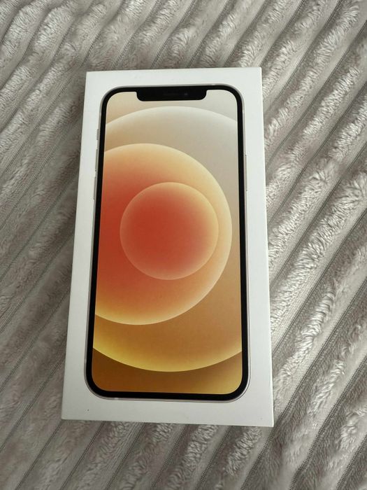 IPhone 12 - kolor biały