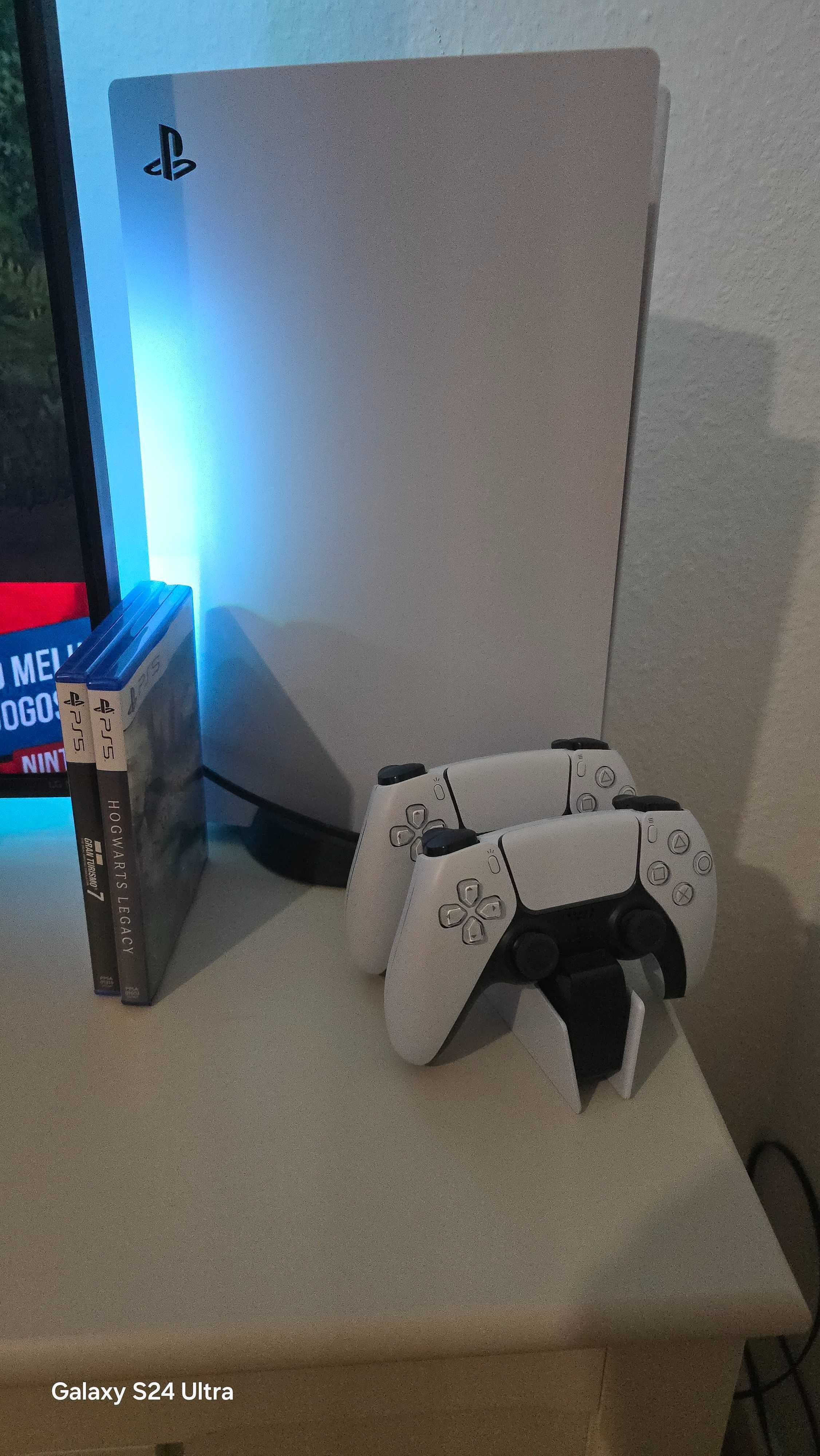Ps5 + 2 games + Charging Station + 2 controlers + 1TB extra