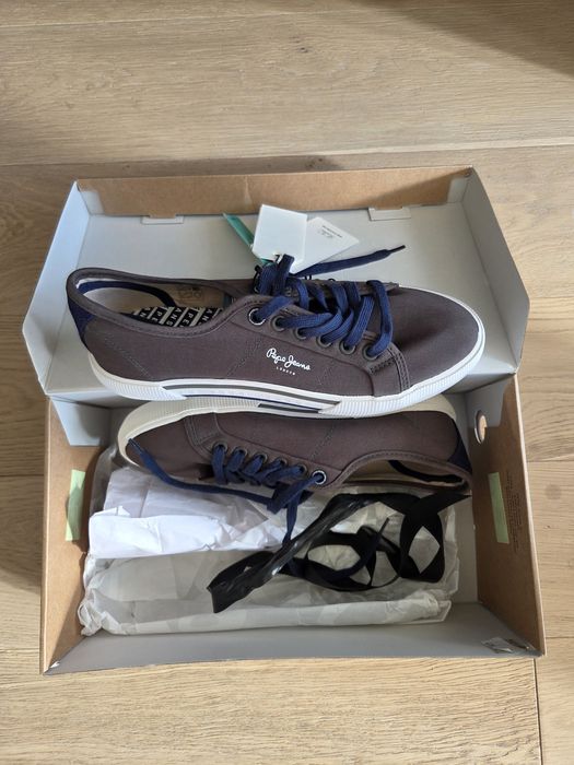 Ténis pepe jeans novos.