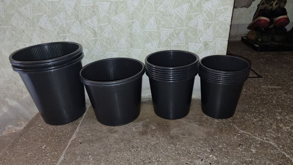 Горщик-контейнер-відро для зрізаних квітів, без отворів.