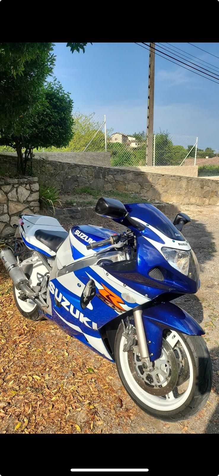 Moto Suzuki 600  como nova