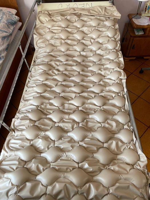 Materac ptzeciwodlleżynowy