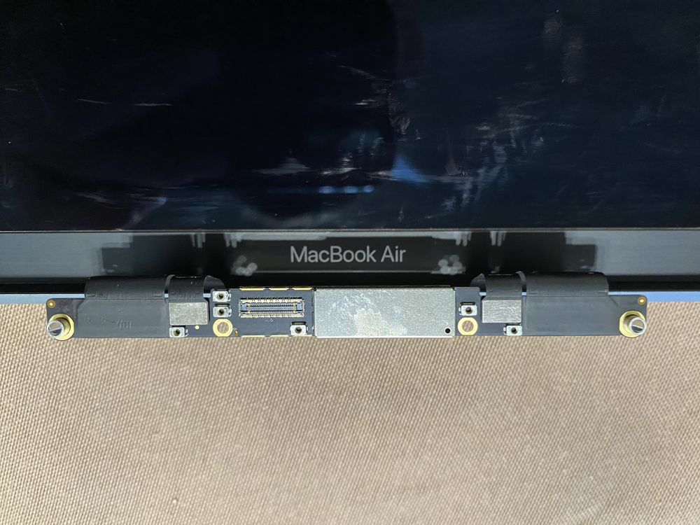 MacBook Air 13 2020 m1 a2337, gray продам екран