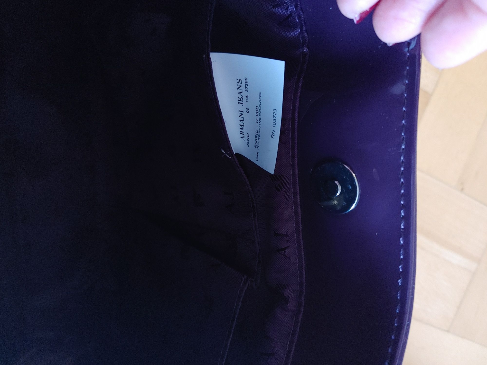 Jak nowa torebka Armani Jeans